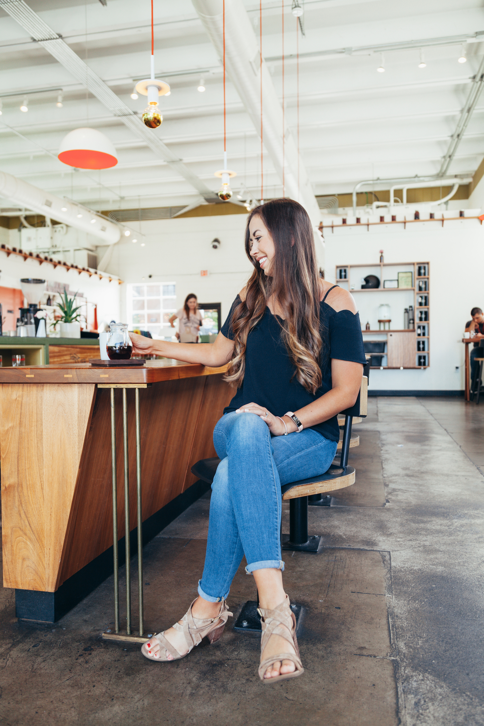 Elizabeth McCravy Showit Brand and Website Designer -Coffee Shop2 Barista Palor Photoshoot - Coffee shop photoshoot ideas business - Elizabeth McCravy Designs