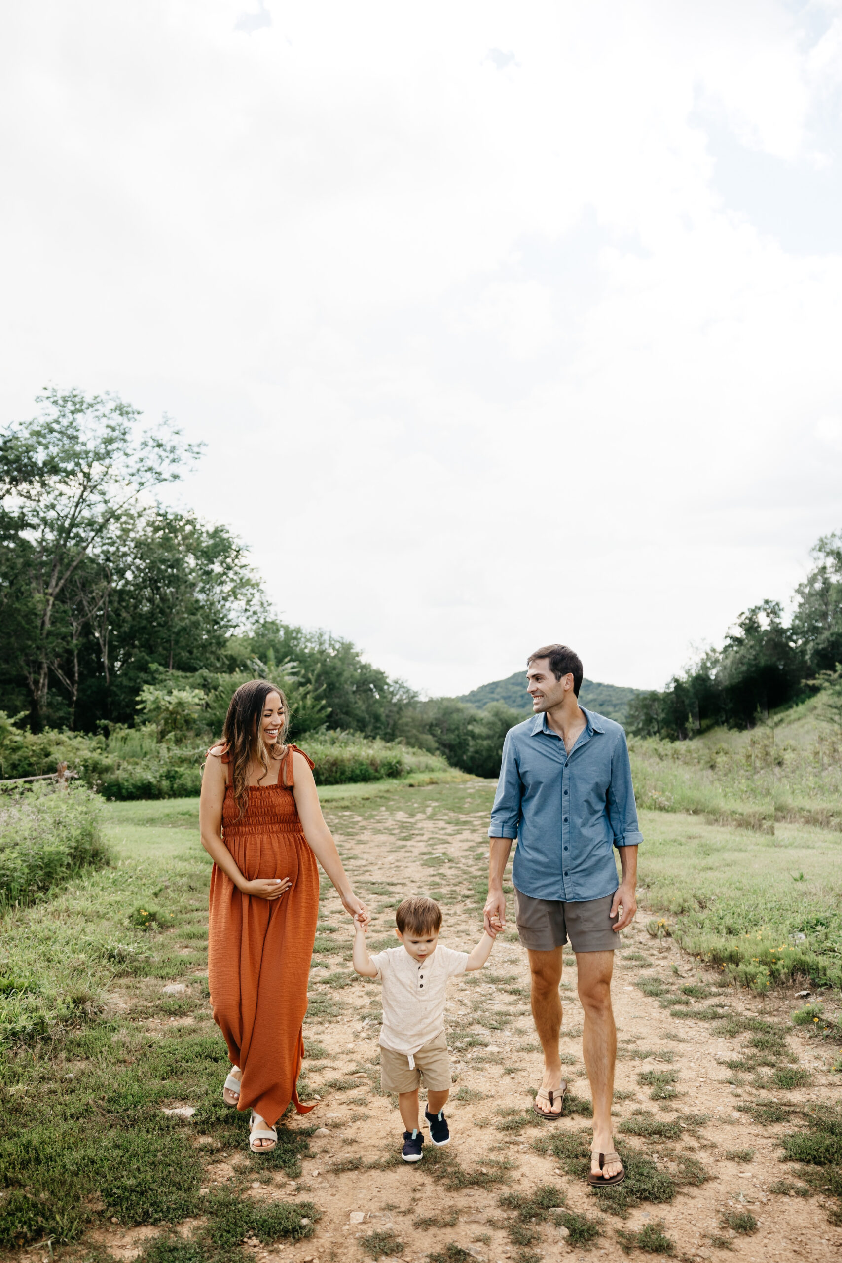 Elizabeth-McCravy-Maternity-Announcement-Photoshhoot-4