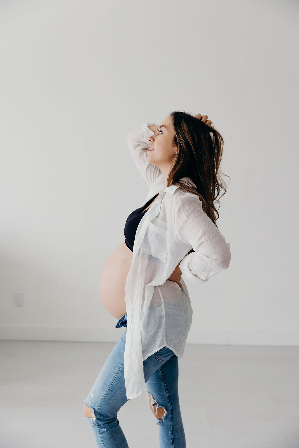 Elizabeth-McCravy-Maternity-Studio-Shoot-29