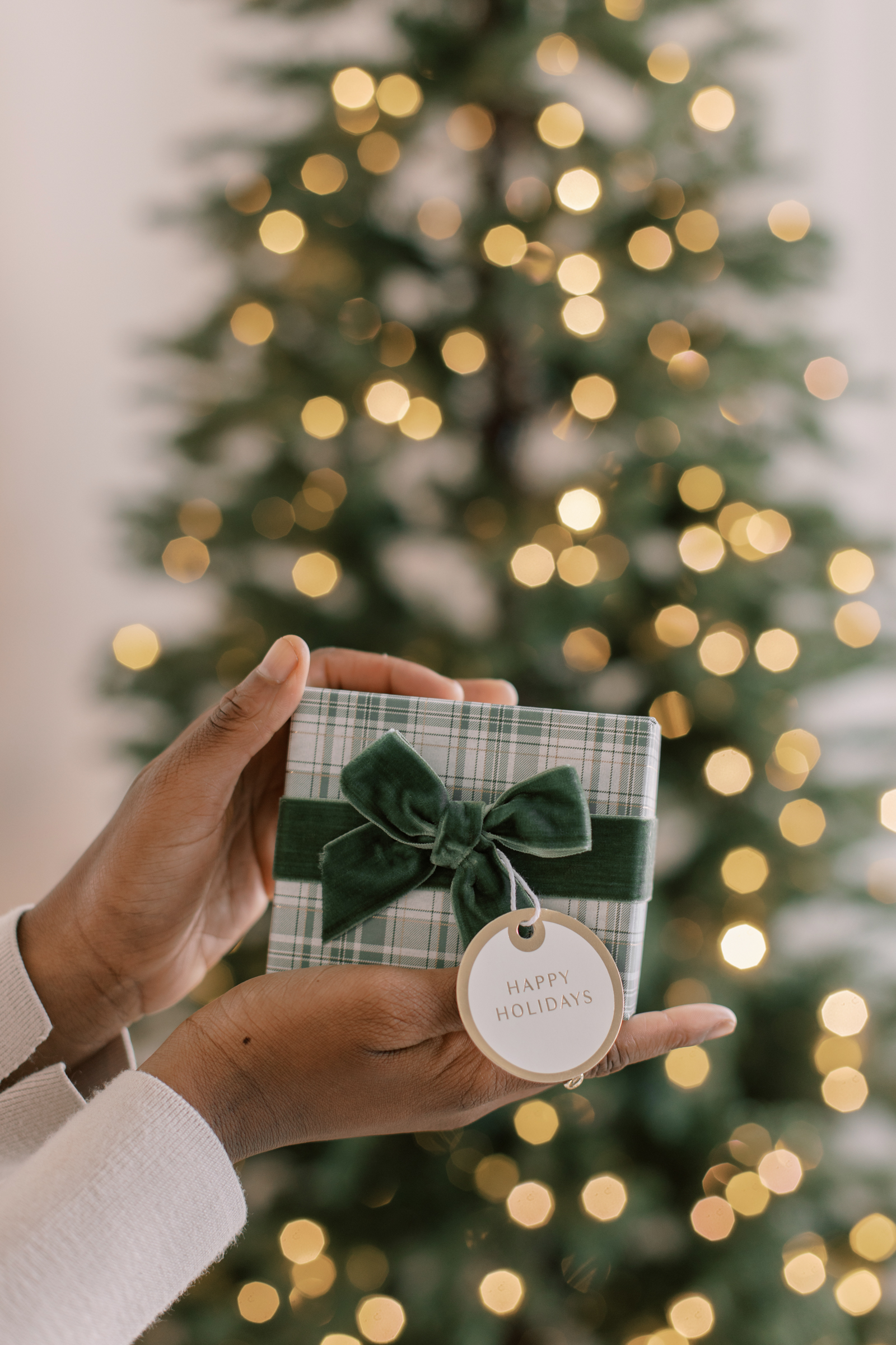 making Christmas lists for gift ideas